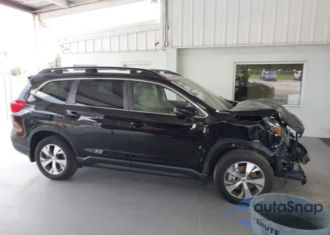 2023 Subaru Ascent Limited 8-Passenger z USA, uszkodzony, nr VIN 4S4WMAND8P3404412